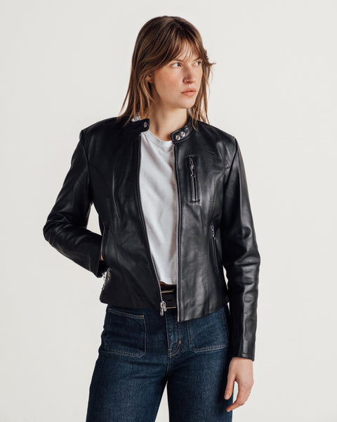 21141W Black