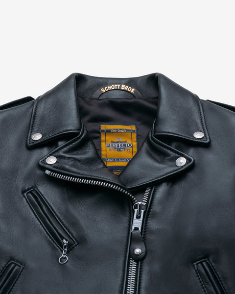 218W Black