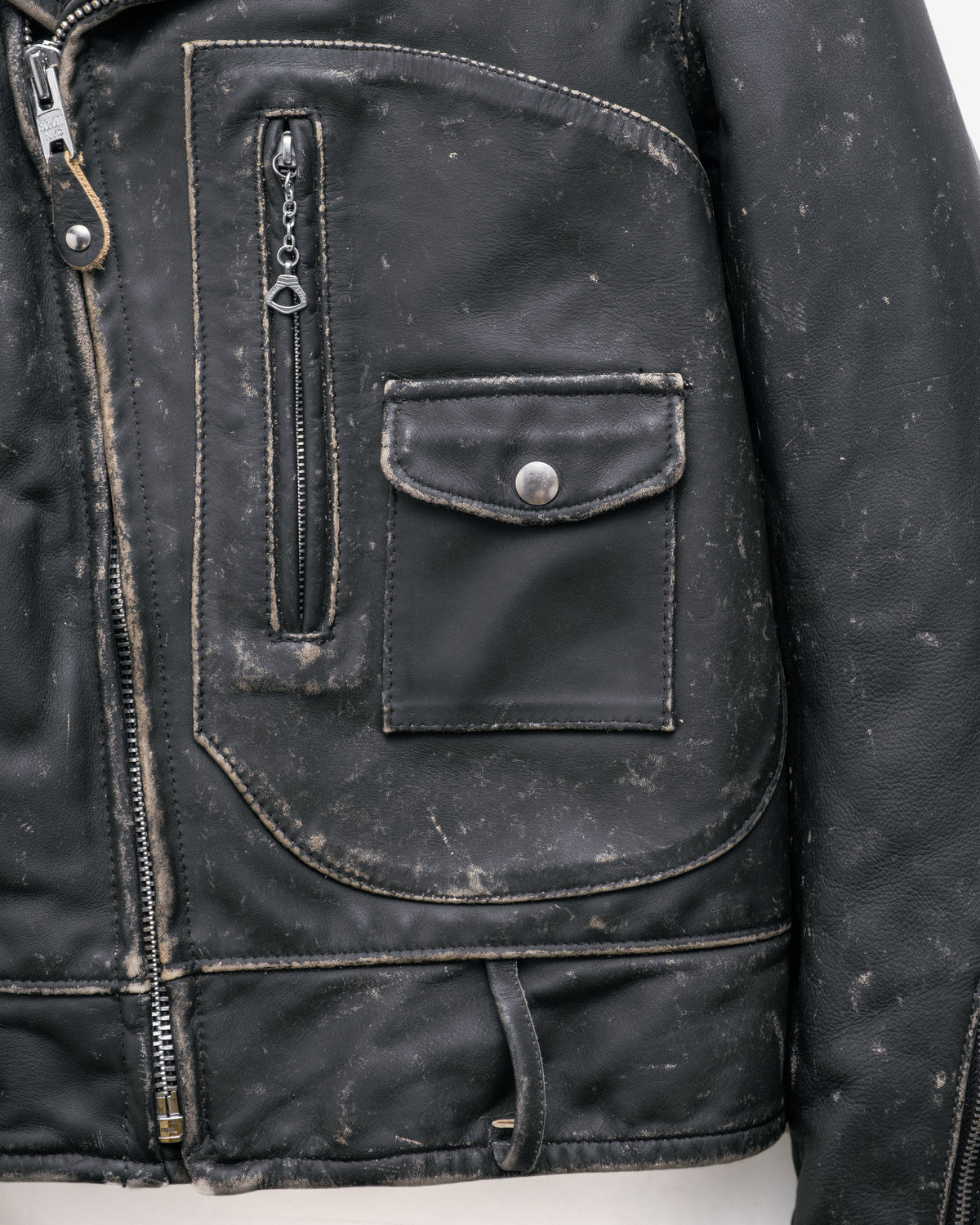 568VN Black