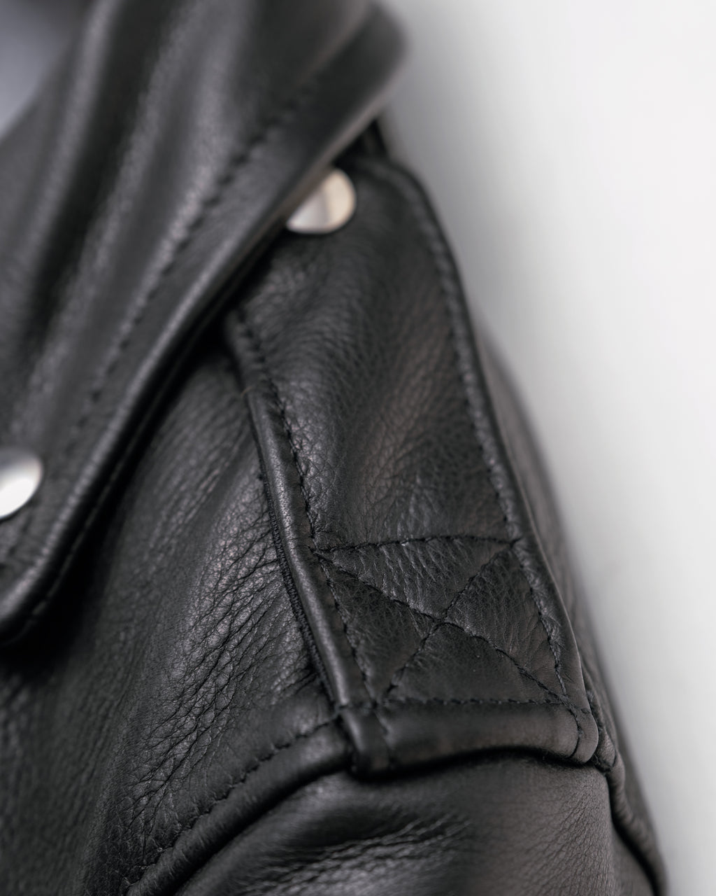 568 Black