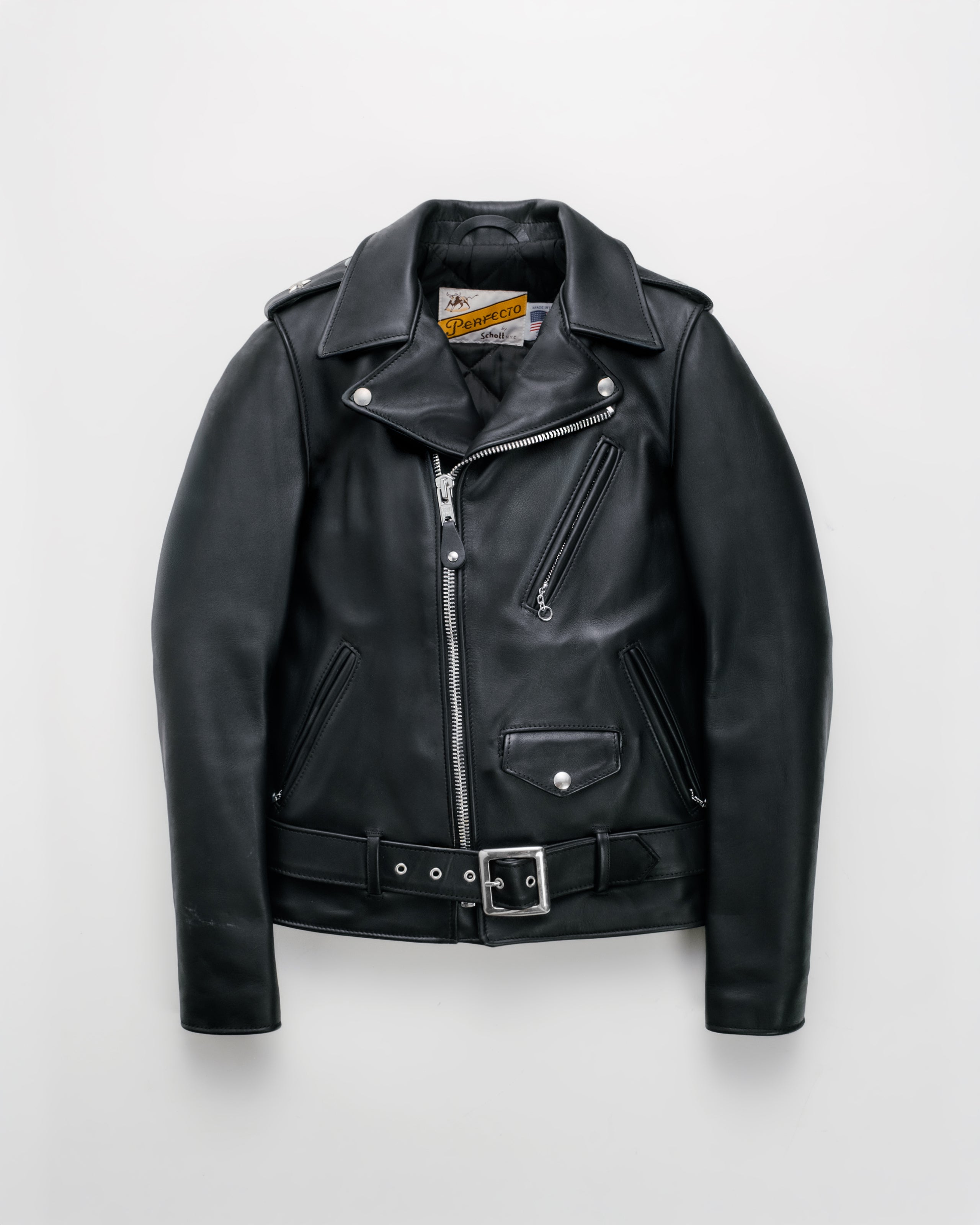 613S Black