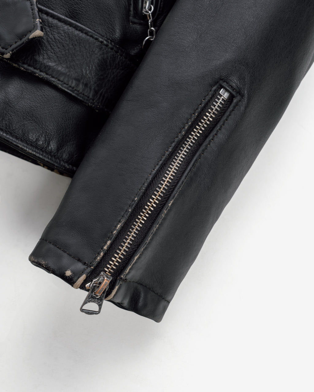 626VN Black