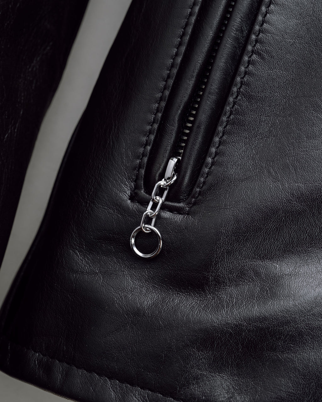 654 Black
