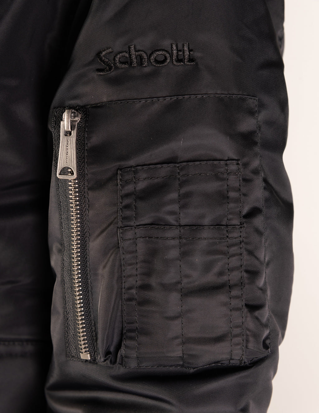 9435W Black