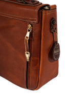 AM201 Chestnut