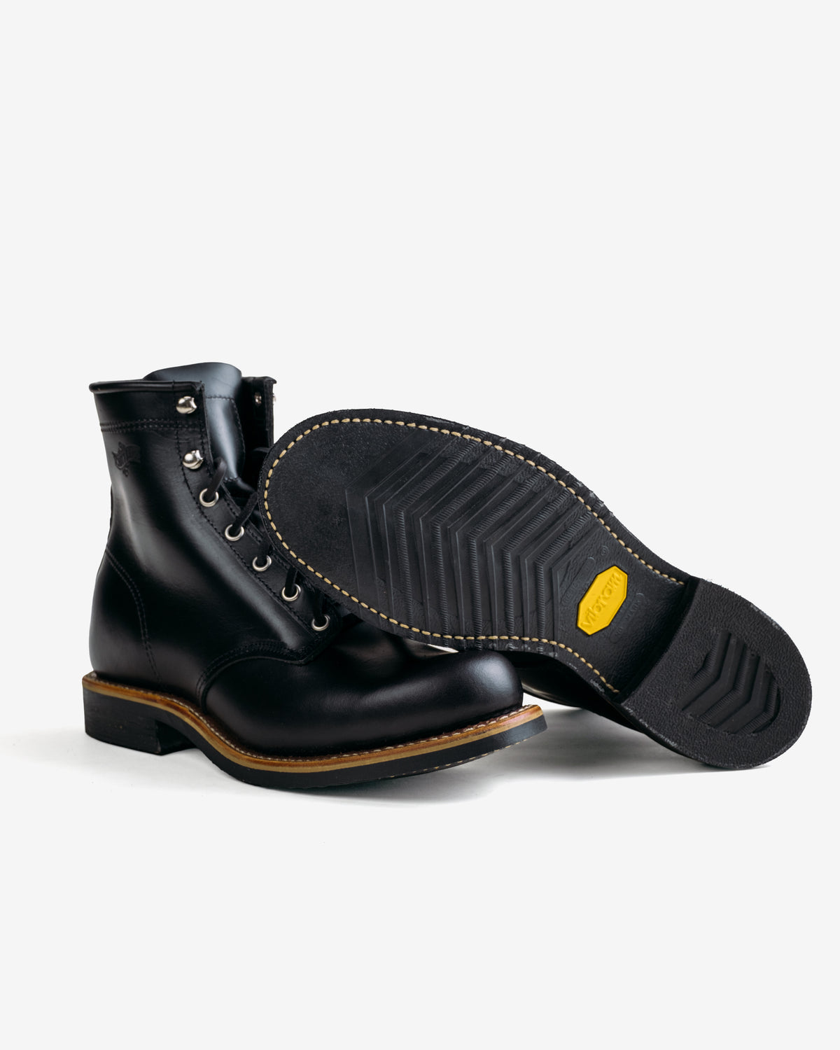 BT24 Black