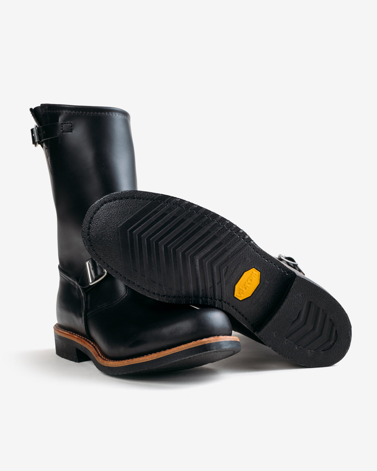 BT54 Black
