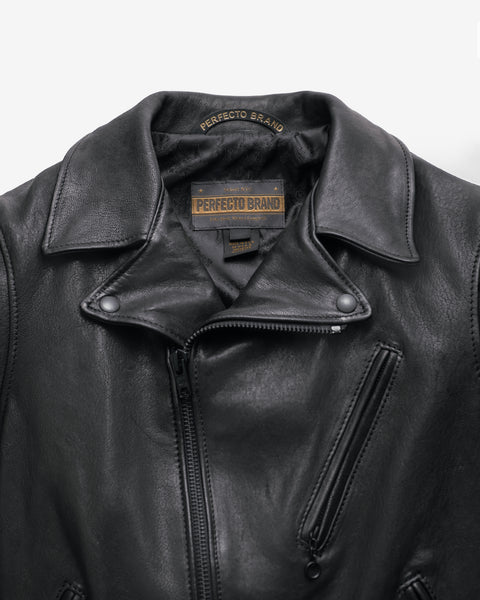 P213 Black
