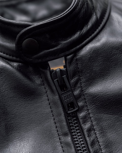 P571 Black