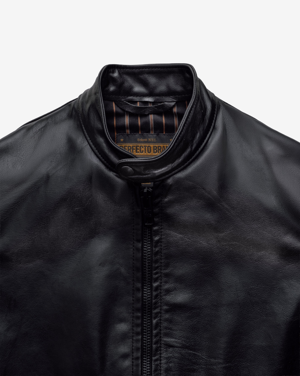P571 Black