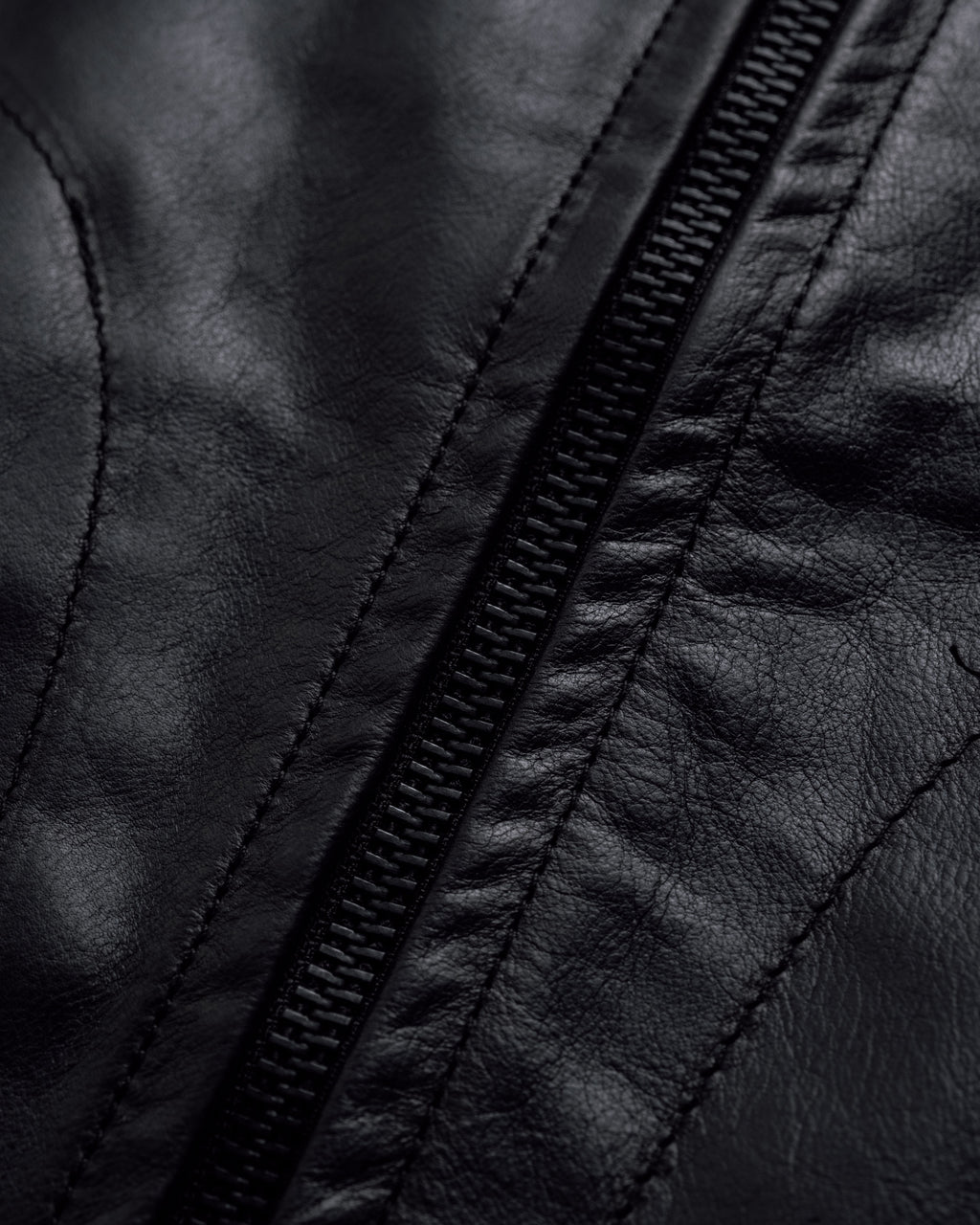 P571 Black