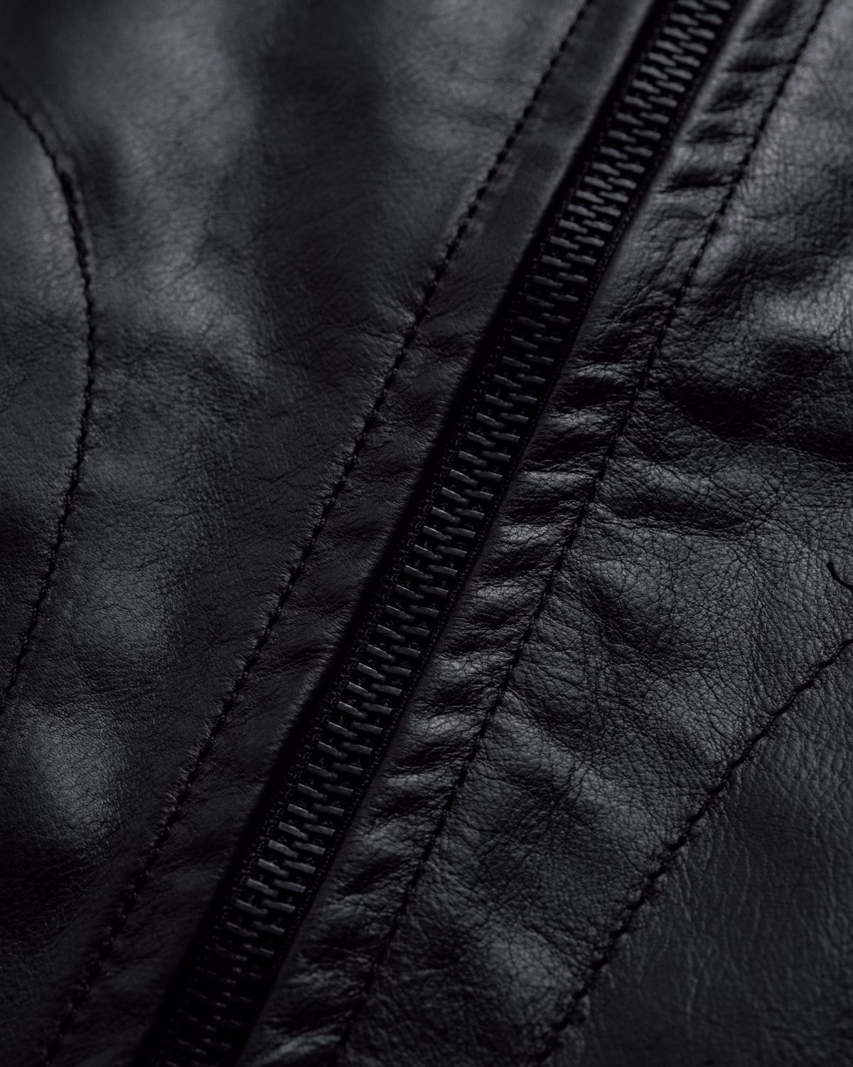 P571 Black