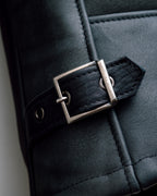 P693 Black