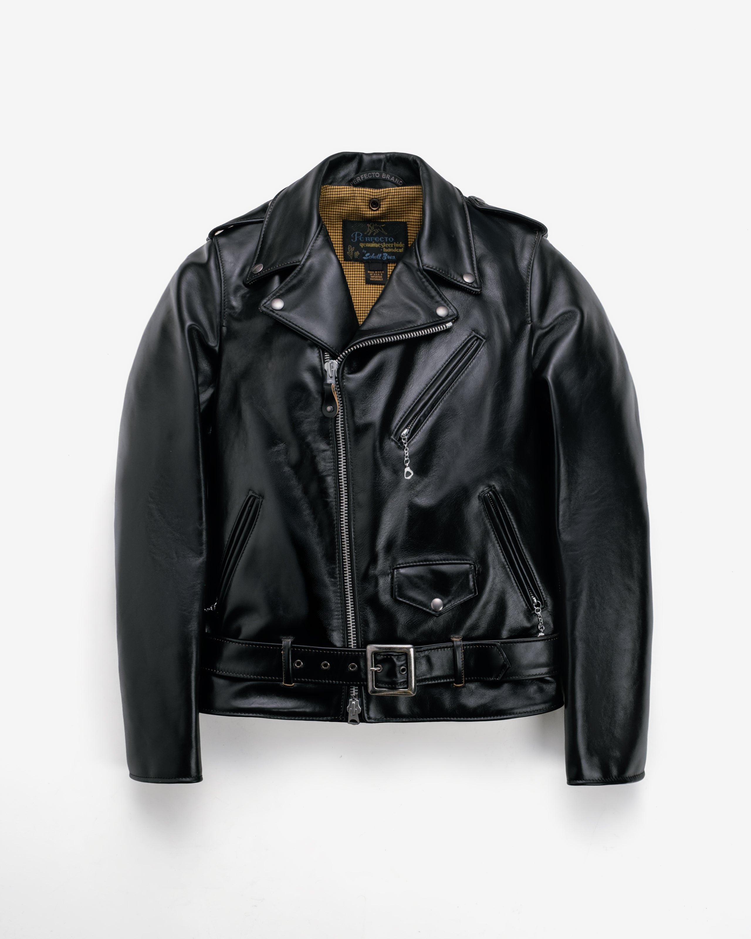 PER62 Black