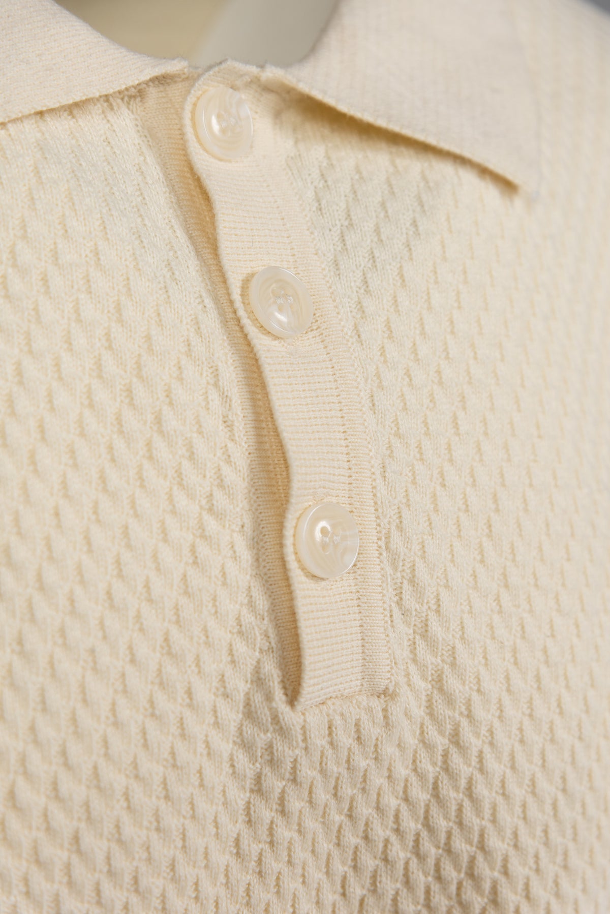SH2409 Off White