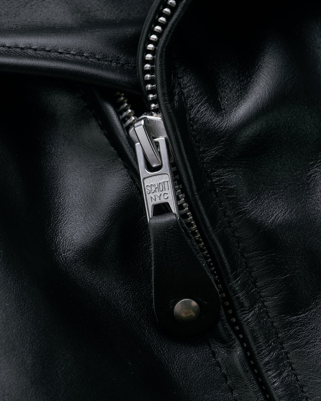 SP611 Black