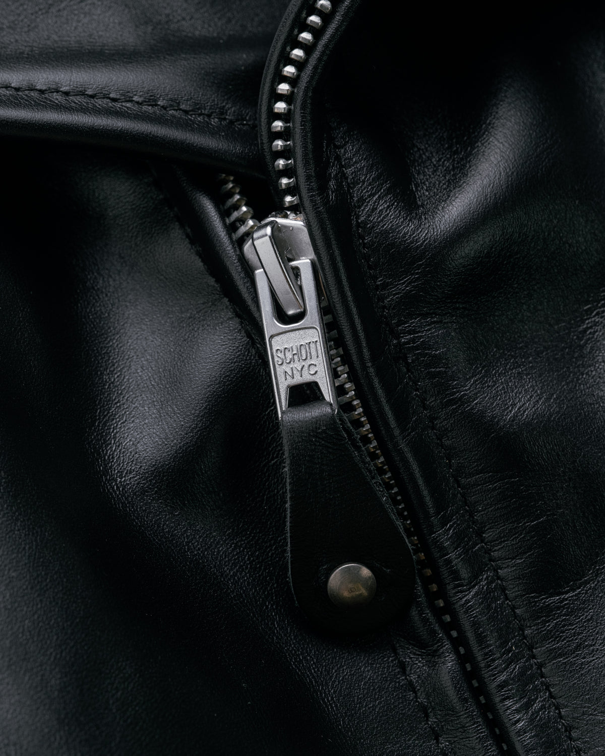 SP611 Black