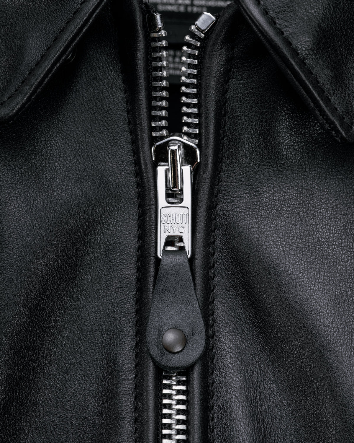 SP674 Black