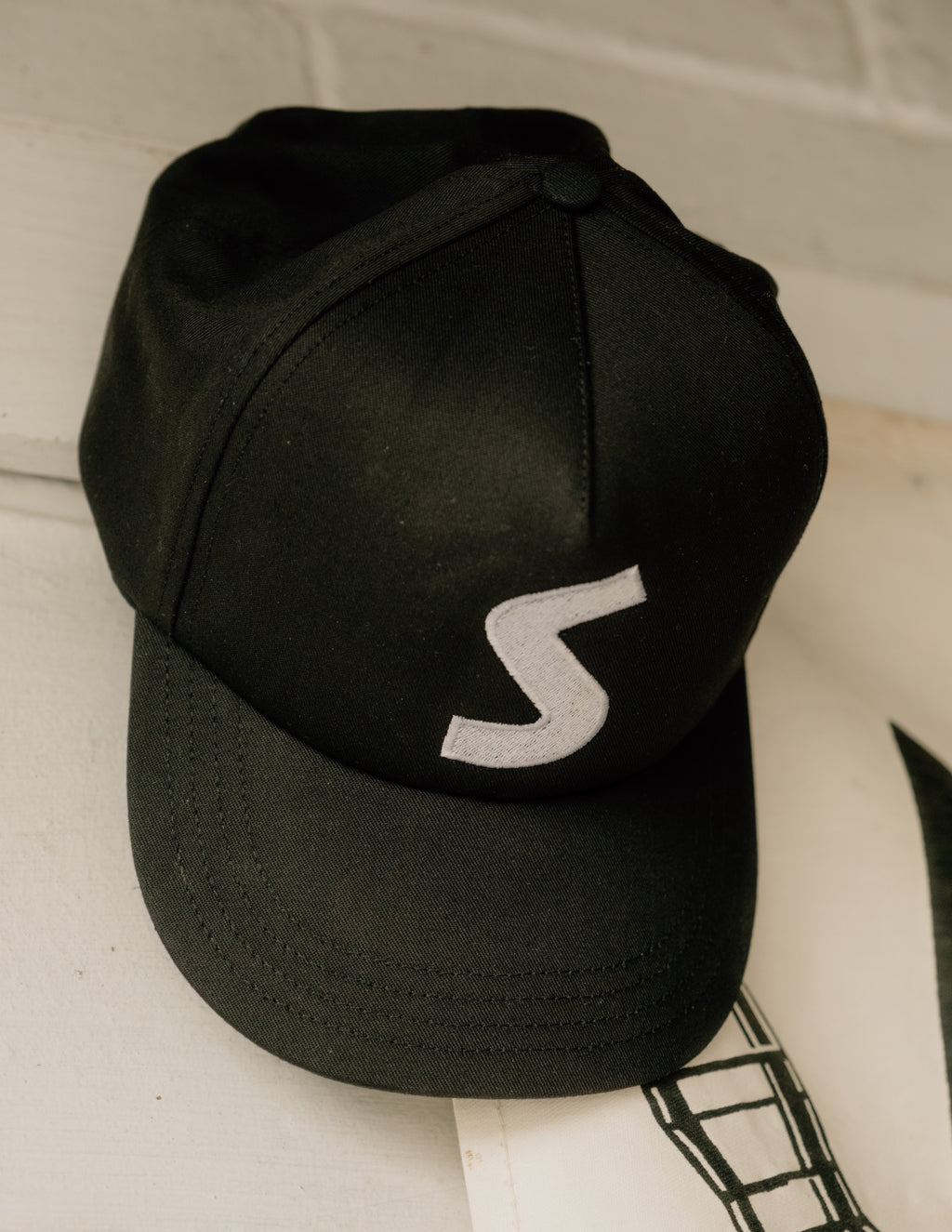 HS1 Black