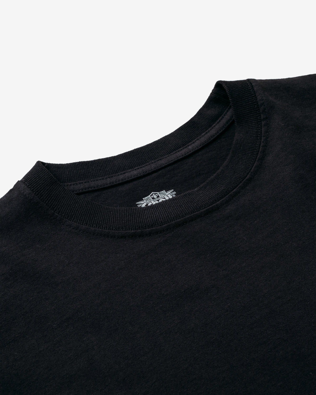 TEE32 Black